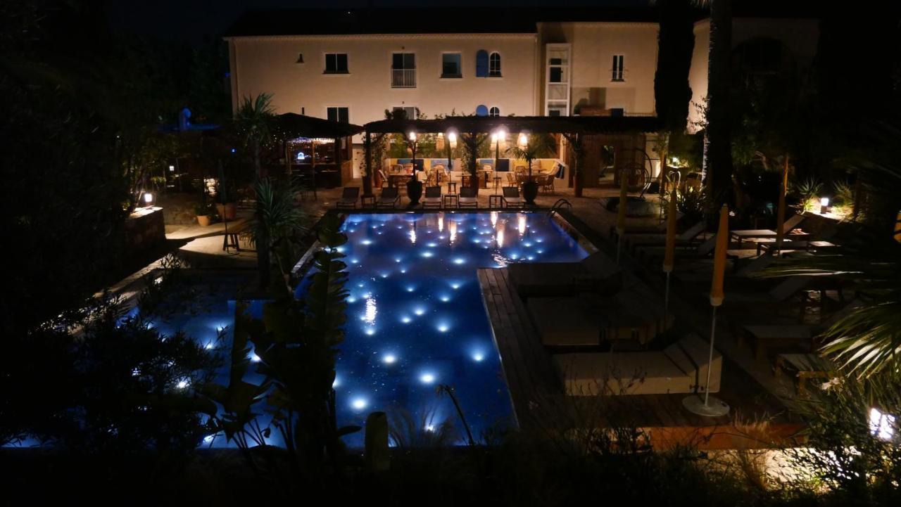 Hotel La Piscine Le Lavandou Exterior foto
